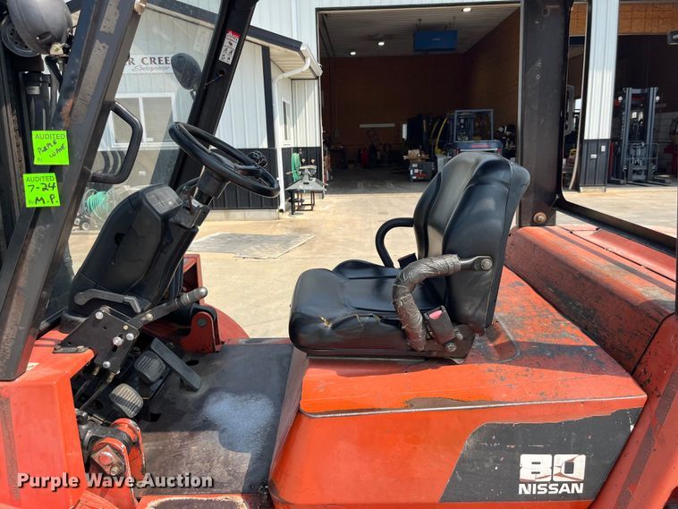 image for item EK8857 Nissan  F04G40V forklift