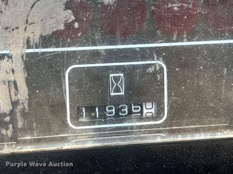 image for item EK8857 Nissan  F04G40V forklift