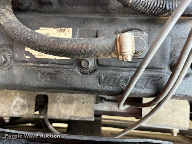 image for item EK8857 Nissan  F04G40V forklift