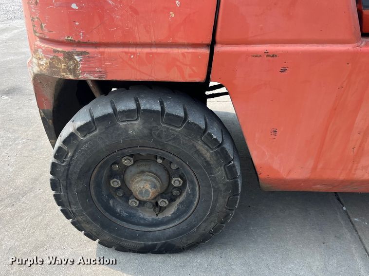 image for item EK8857 Nissan  F04G40V forklift