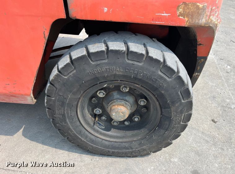 image for item EK8857 Nissan  F04G40V forklift