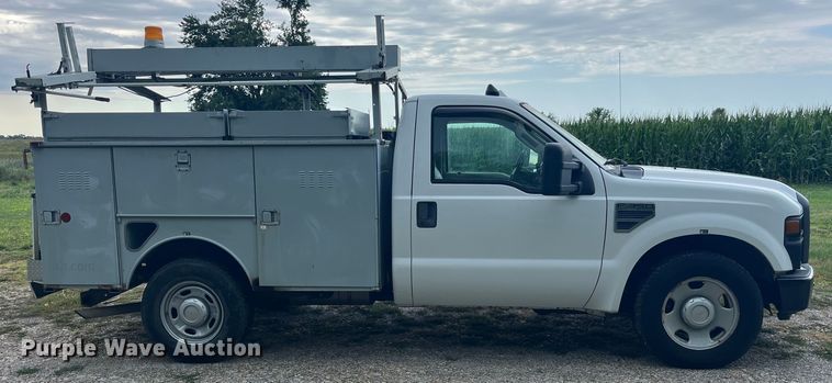 image for item EK8876 2008 Ford F350 Super Duty XL utility bed pickup truck