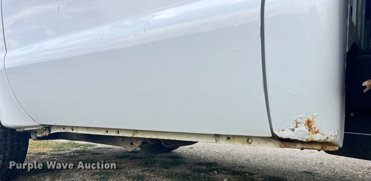 image for item EK8876 2008 Ford F350 Super Duty XL utility bed pickup truck