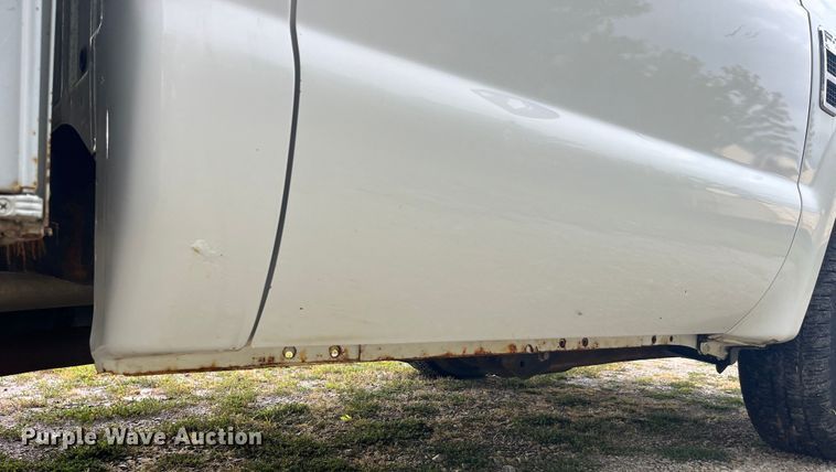 image for item EK8876 2008 Ford F350 Super Duty XL utility bed pickup truck