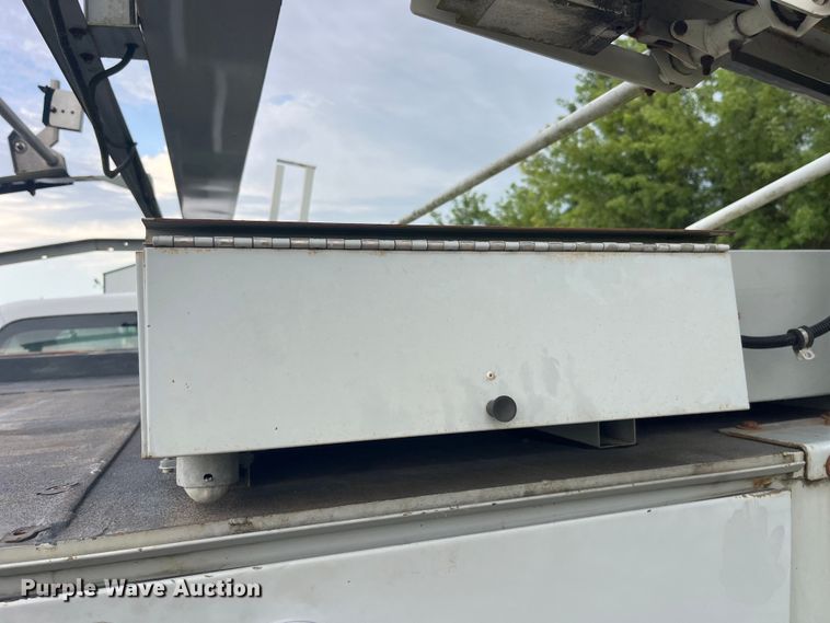 image for item EK8876 2008 Ford F350 Super Duty XL utility bed pickup truck