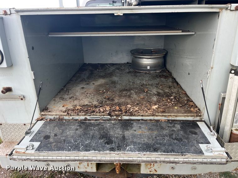 image for item EK8876 2008 Ford F350 Super Duty XL utility bed pickup truck