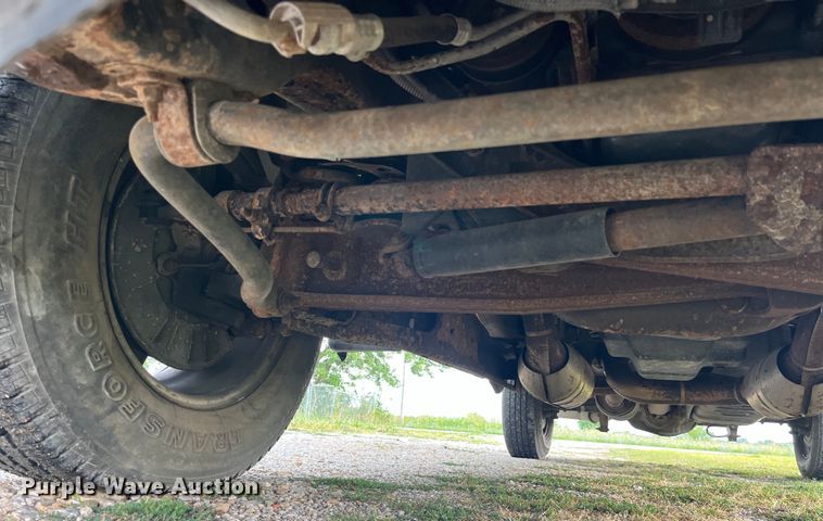 image for item EK8876 2008 Ford F350 Super Duty XL utility bed pickup truck