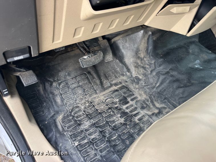 image for item EK8876 2008 Ford F350 Super Duty XL utility bed pickup truck