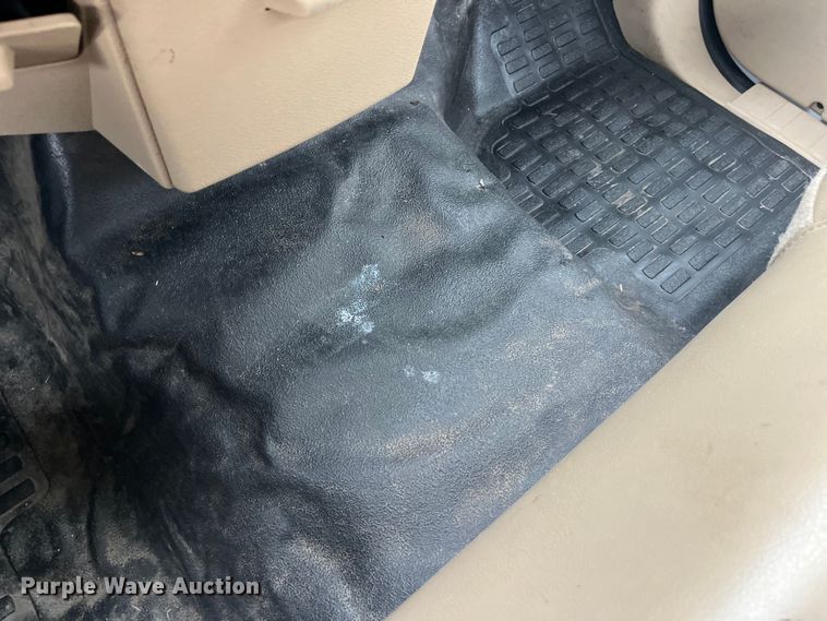 image for item EK8876 2008 Ford F350 Super Duty XL utility bed pickup truck