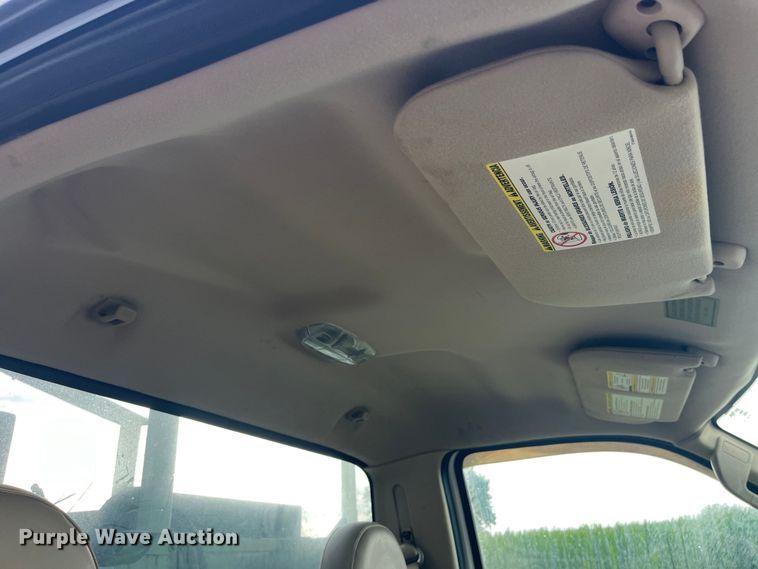 image for item EK8876 2008 Ford F350 Super Duty XL utility bed pickup truck