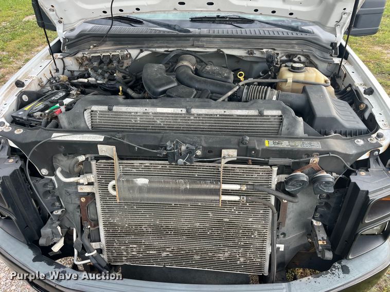 image for item EK8876 2008 Ford F350 Super Duty XL utility bed pickup truck