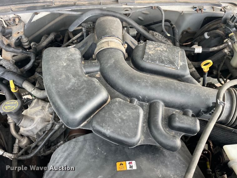 image for item EK8876 2008 Ford F350 Super Duty XL utility bed pickup truck