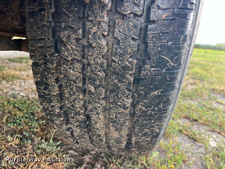 image for item EK8876 2008 Ford F350 Super Duty XL utility bed pickup truck