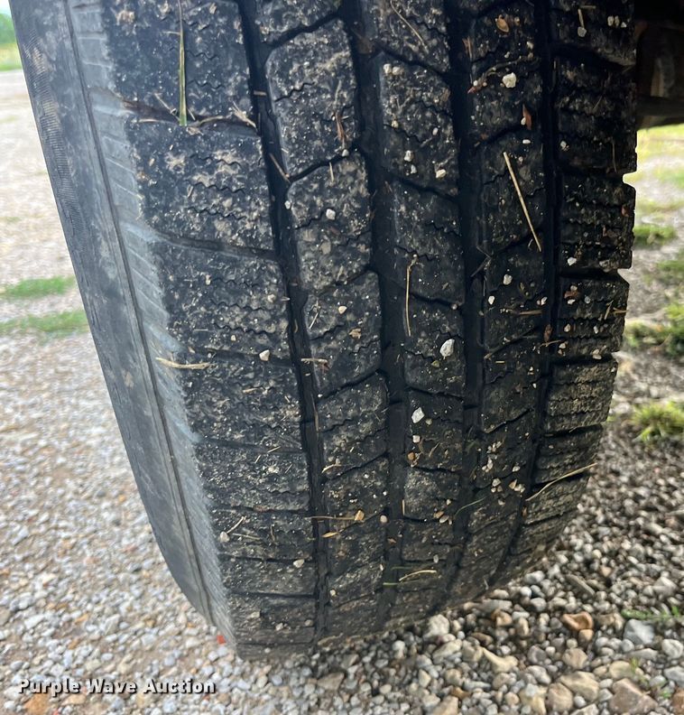 image for item EK8876 2008 Ford F350 Super Duty XL utility bed pickup truck