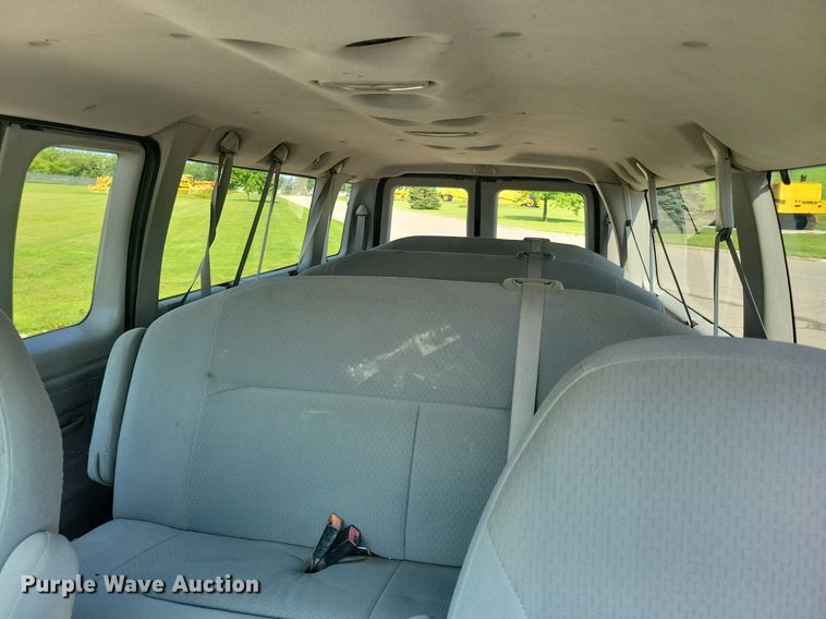 image for item KA9896 2008 Ford Econoline E350 Super Duty van