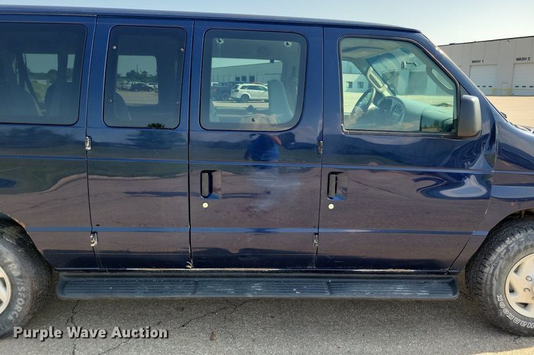image for item KA9896 2008 Ford Econoline E350 Super Duty van