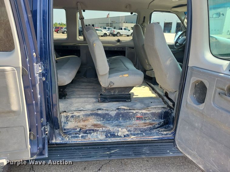 image for item KA9896 2008 Ford Econoline E350 Super Duty van