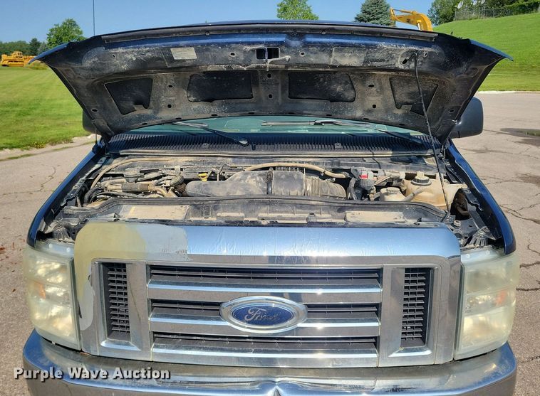 image for item KA9896 2008 Ford Econoline E350 Super Duty van