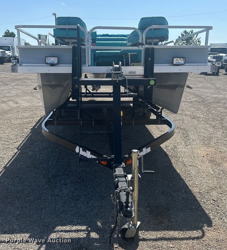 image for item KW9142 1993 Voyager   VLF- Super 24 pontoon boat