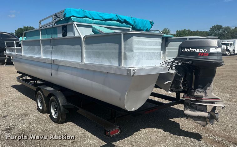 image for item KW9142 1993 Voyager   VLF- Super 24 pontoon boat