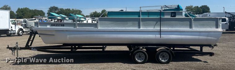 image for item KW9142 1993 Voyager   VLF- Super 24 pontoon boat