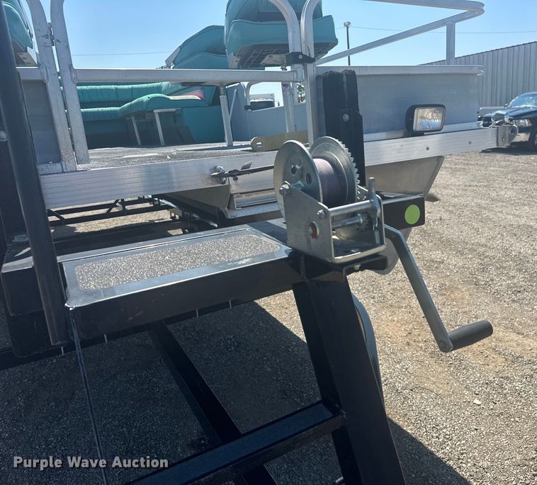 image for item KW9142 1993 Voyager   VLF- Super 24 pontoon boat