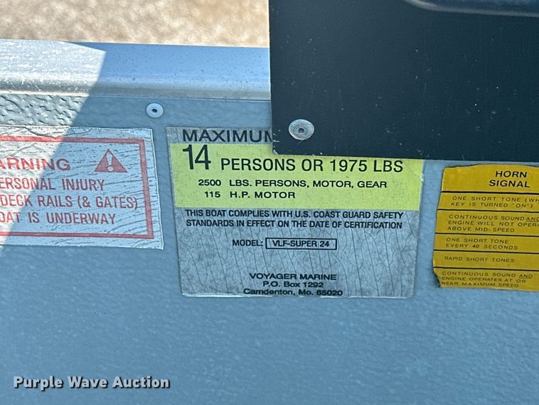 image for item KW9142 1993 Voyager   VLF- Super 24 pontoon boat