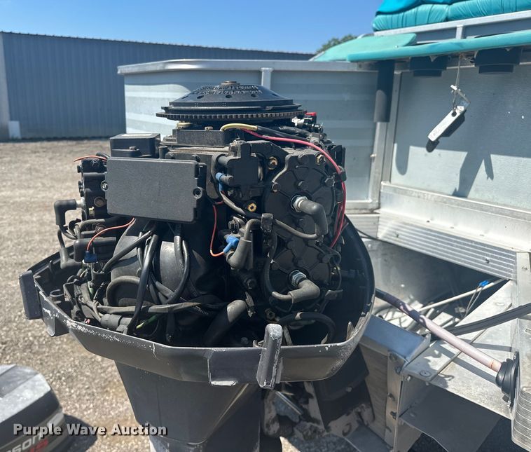 image for item KW9142 1993 Voyager   VLF- Super 24 pontoon boat