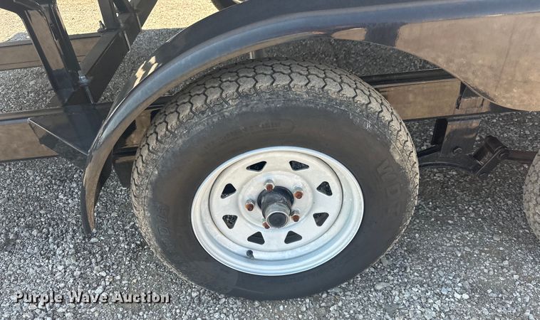 image for item KW9142 1993 Voyager   VLF- Super 24 pontoon boat