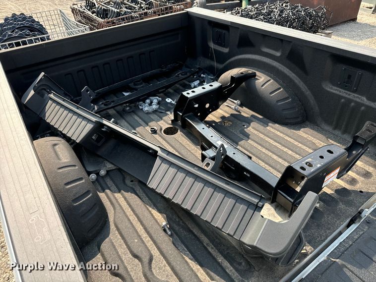 image for item LF9789 2023 Ford F250 Super Duty pickup truck bed