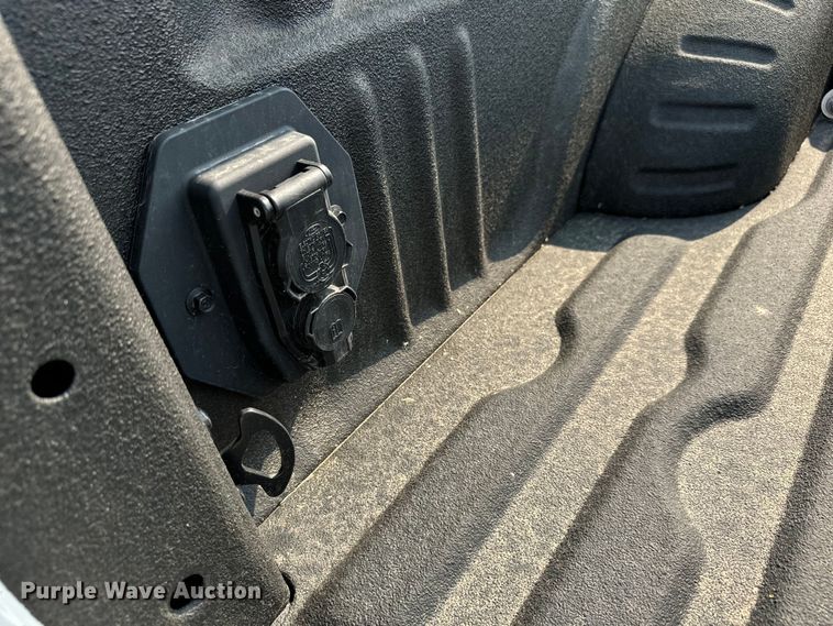 image for item LF9789 2023 Ford F250 Super Duty pickup truck bed