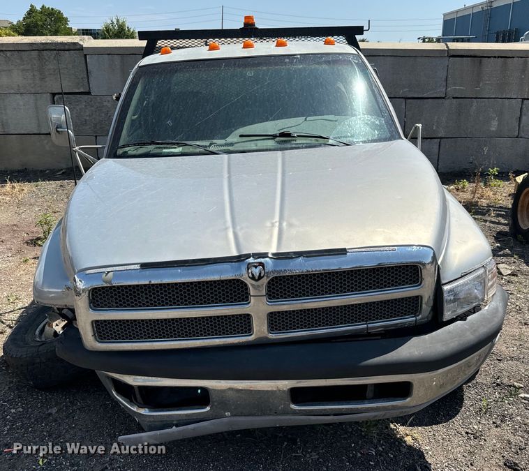 image for item LF9842 1998 Dodge Ram 3500 Laramie SLT Quad Cab dump bed pickup truck