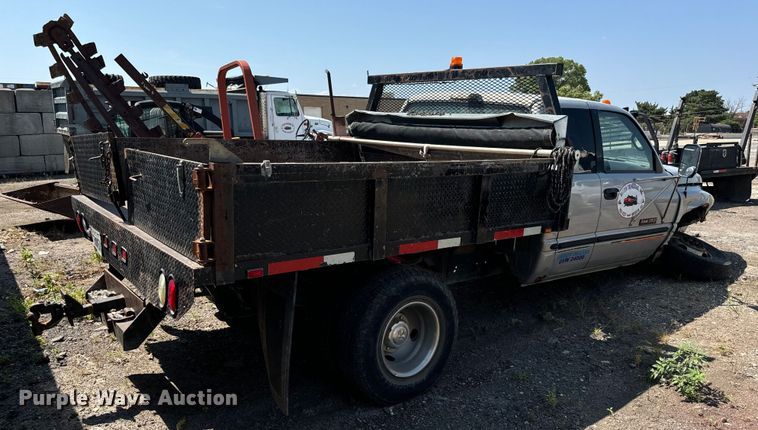 image for item LF9842 1998 Dodge Ram 3500 Laramie SLT Quad Cab dump bed pickup truck