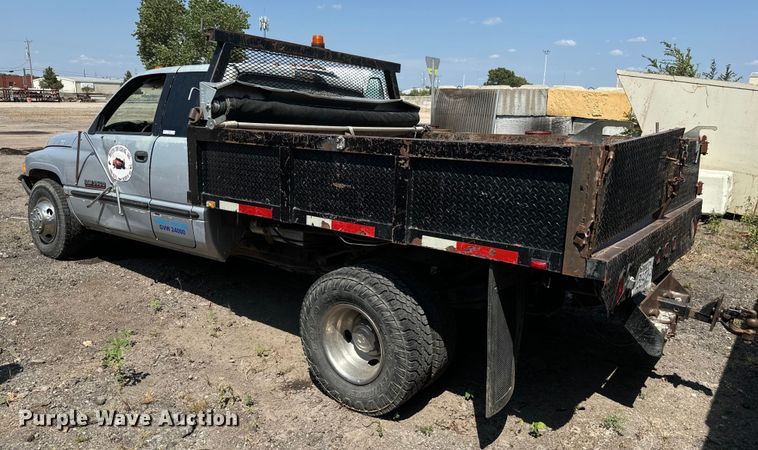 image for item LF9842 1998 Dodge Ram 3500 Laramie SLT Quad Cab dump bed pickup truck