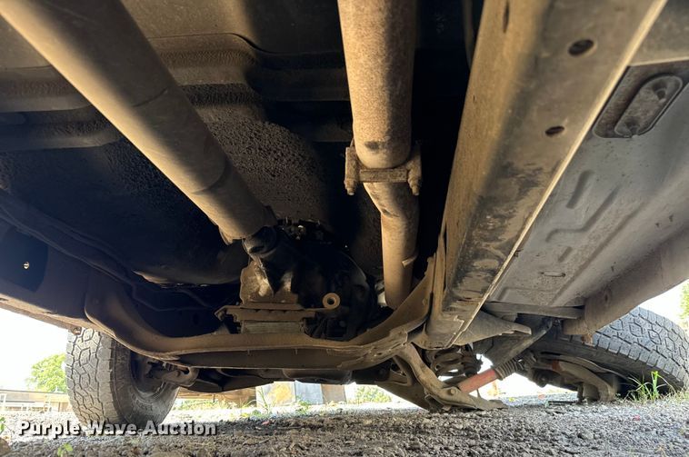 image for item LF9842 1998 Dodge Ram 3500 Laramie SLT Quad Cab dump bed pickup truck