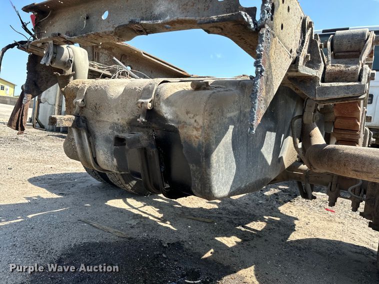 image for item LF9844 1999 Ford F450 Super Duty truck cab and chassis