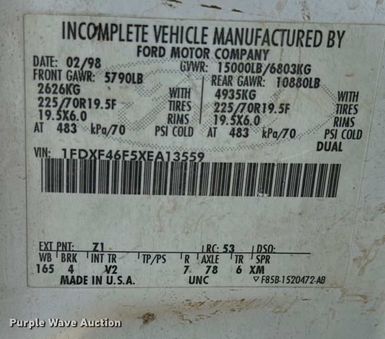 image for item LF9844 1999 Ford F450 Super Duty truck cab and chassis