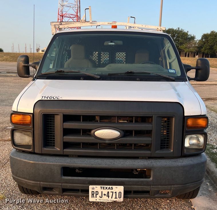 image for item LV9016 2014 Ford E150 van
