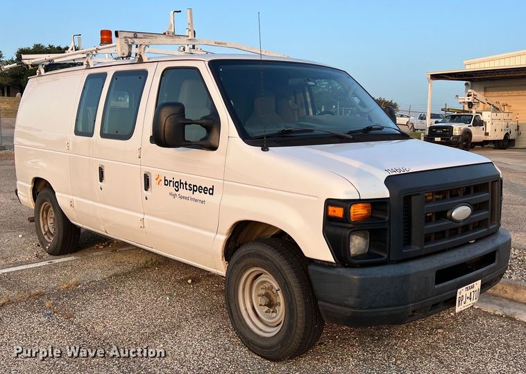 image for item LV9016 2014 Ford E150 van