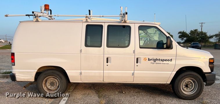 image for item LV9016 2014 Ford E150 van