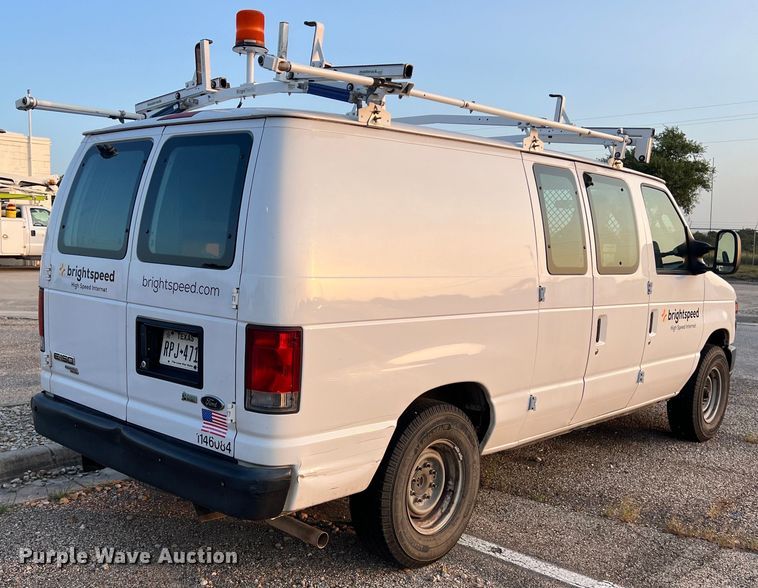 image for item LV9016 2014 Ford E150 van