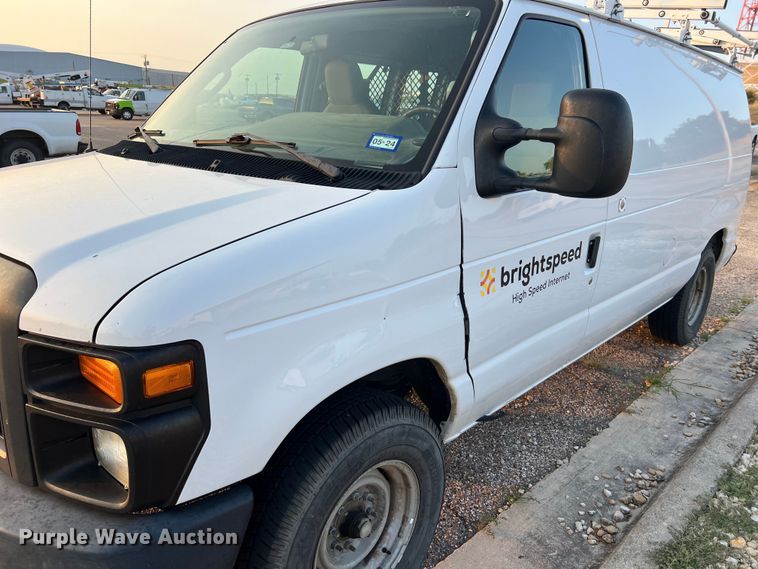 image for item LV9016 2014 Ford E150 van