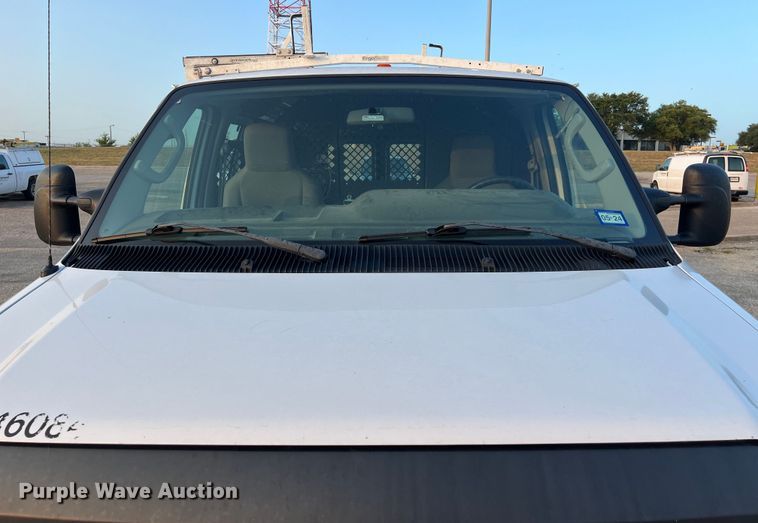 image for item LV9016 2014 Ford E150 van