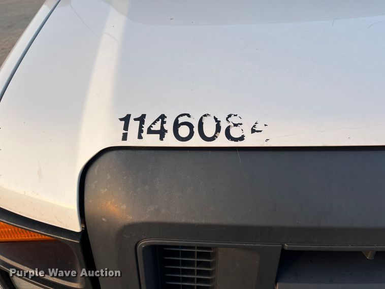 image for item LV9016 2014 Ford E150 van
