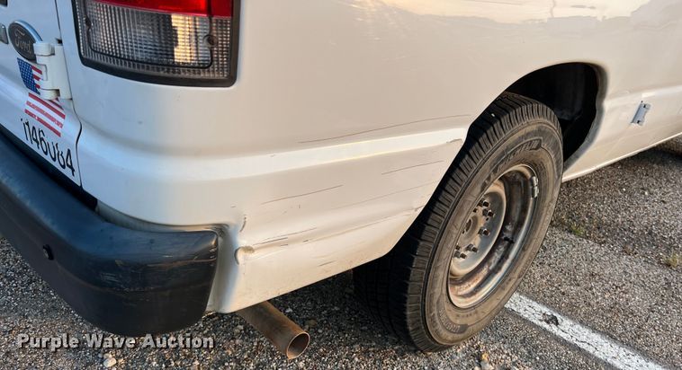 image for item LV9016 2014 Ford E150 van