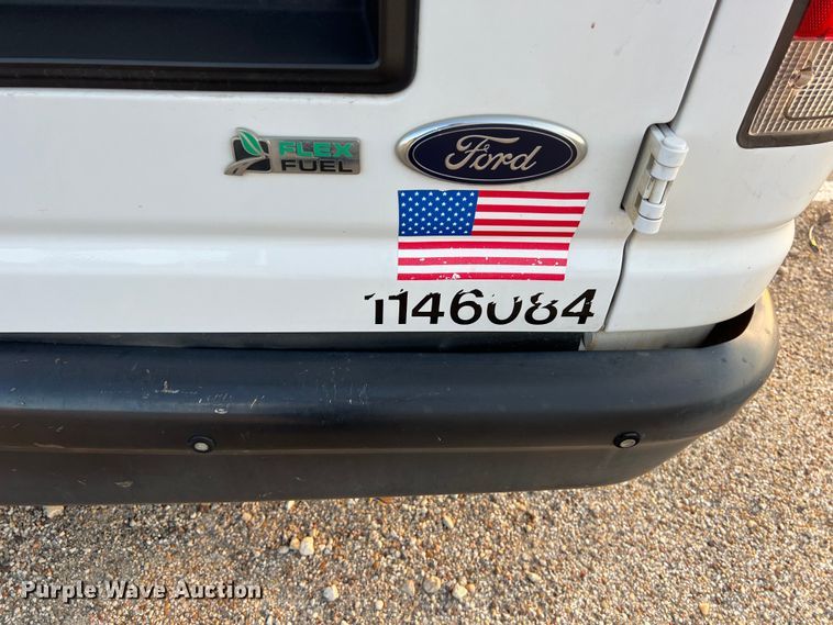 image for item LV9016 2014 Ford E150 van