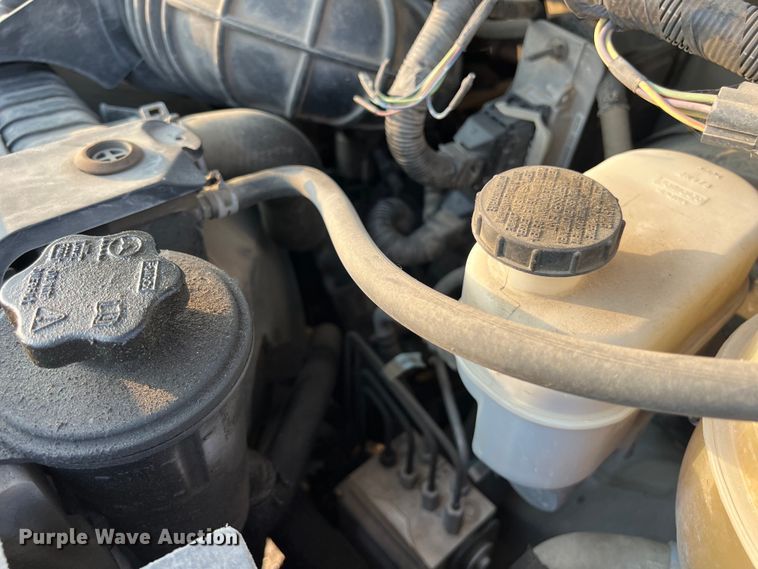 image for item LV9016 2014 Ford E150 van