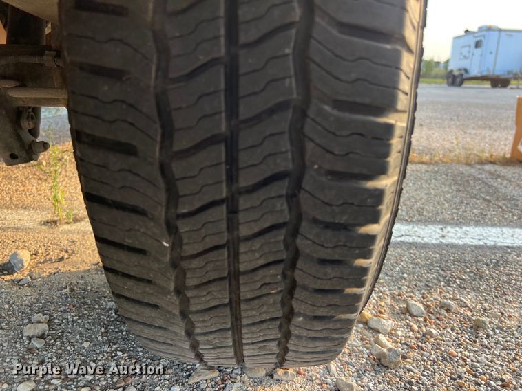 image for item LV9016 2014 Ford E150 van