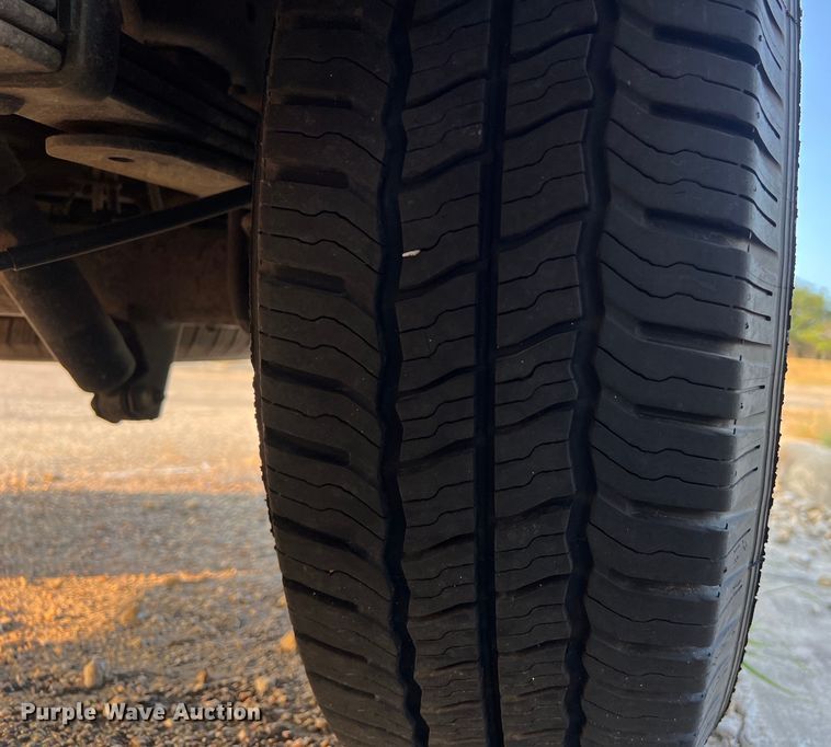 image for item LV9016 2014 Ford E150 van