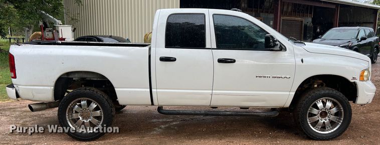 image for item LV9025 2003 Dodge Ram 3500 Quad Cab pickup truck